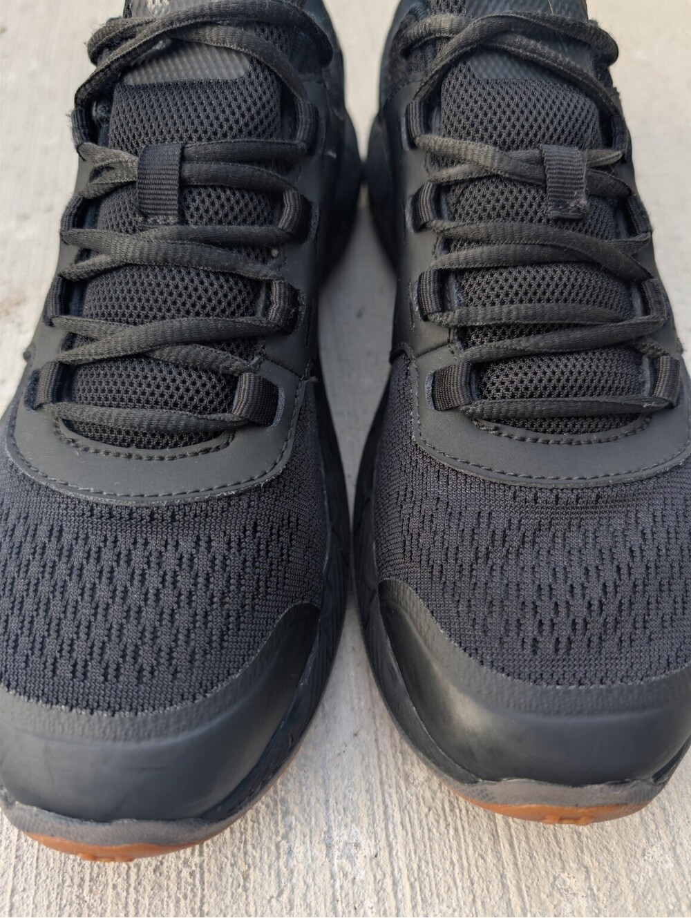 Under Armour Men's Black Athletic Shoes Size‎ 8.5